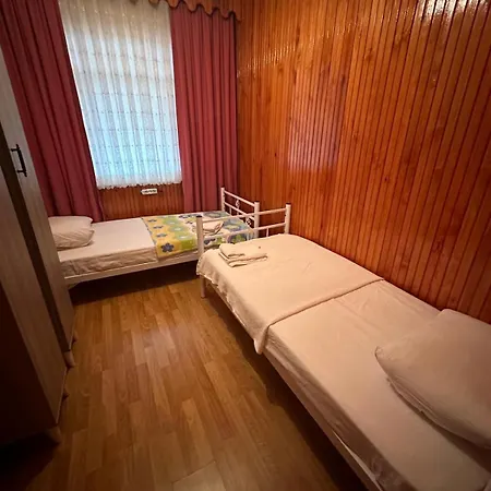 Pilot 2 Homestay