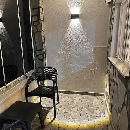 Pilot 2 民宿 Tayakadin