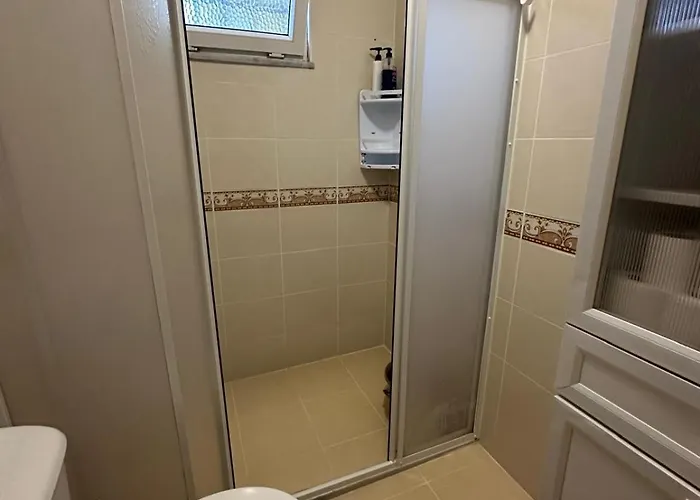 Pilot 2 民宿 Tayakadin